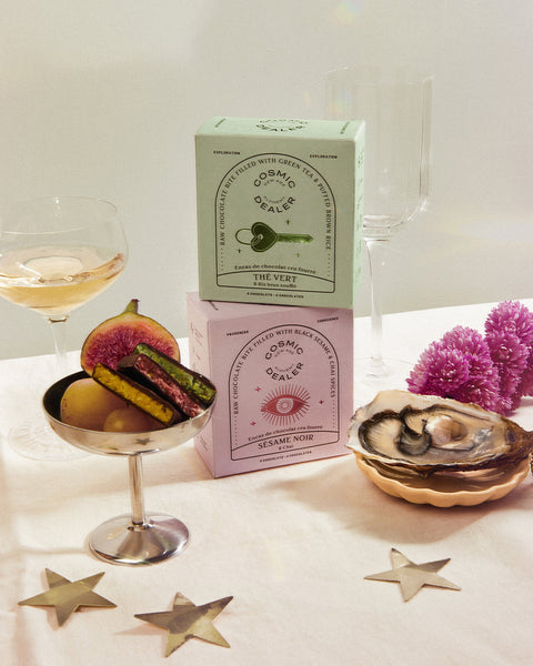 Sezamų pastos šokoladas Black Tahini & Chai (dėžutė 4x20 g)